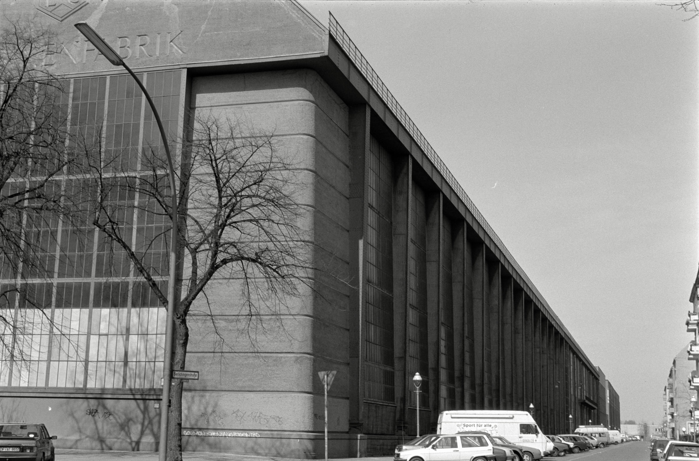 AHP F1993 03 006 sc240902 img23 NLP